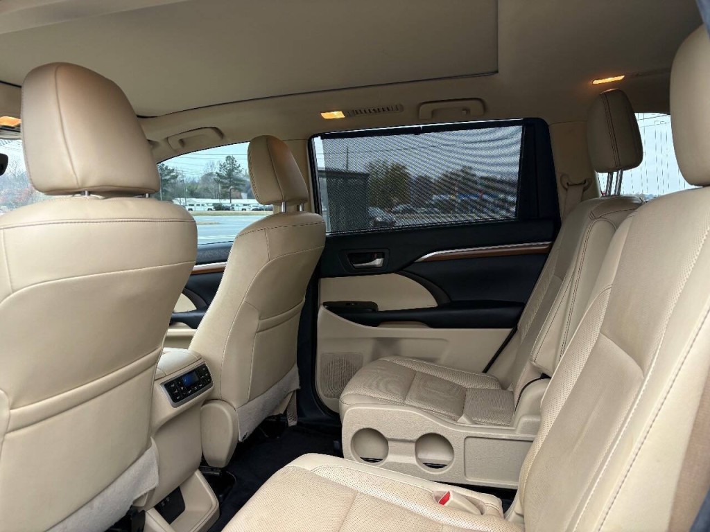 2018 Toyota Highlander Image 10