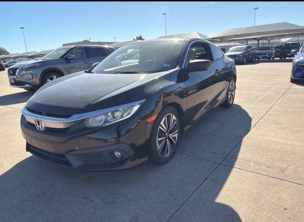 2017 Honda Civic Image 2