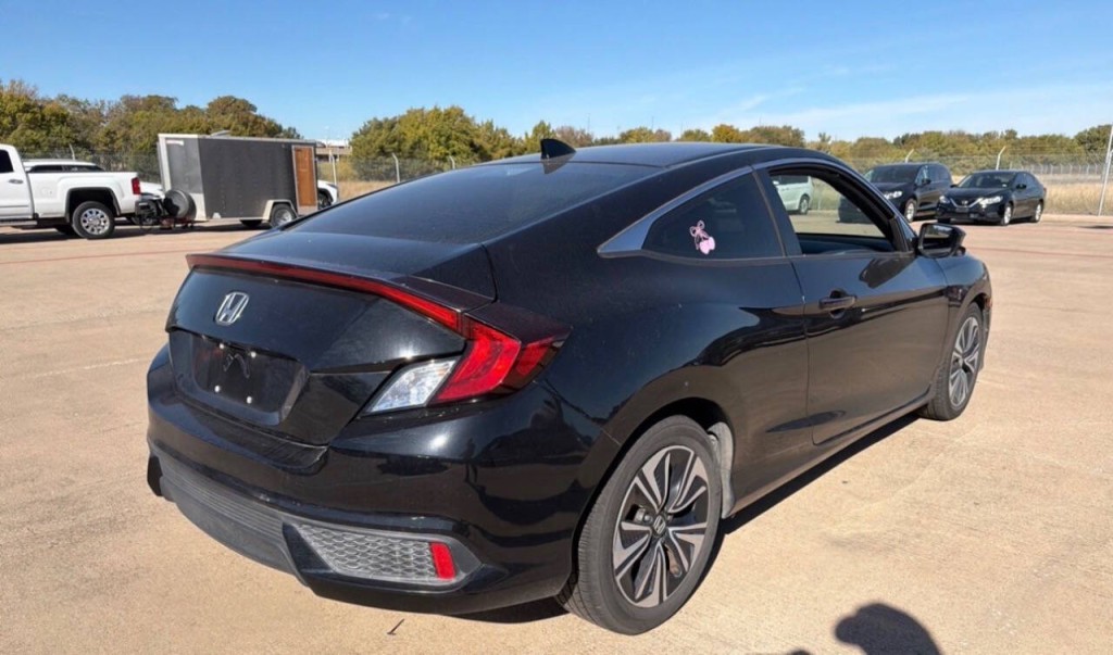 2017 Honda Civic Image 4