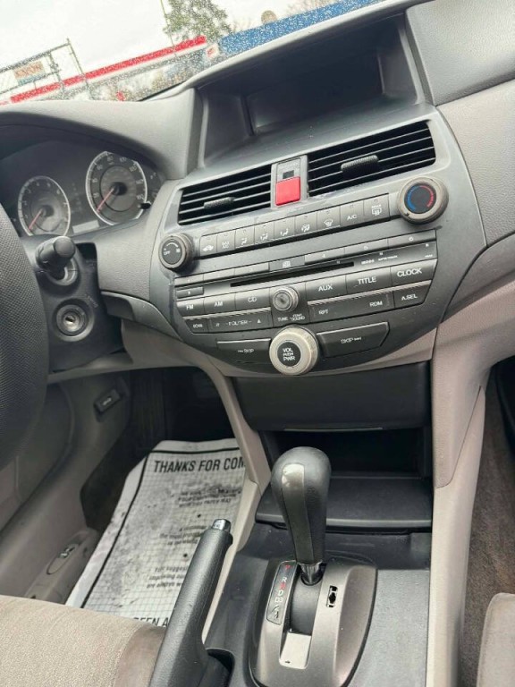 2008 Honda Accord Image 10
