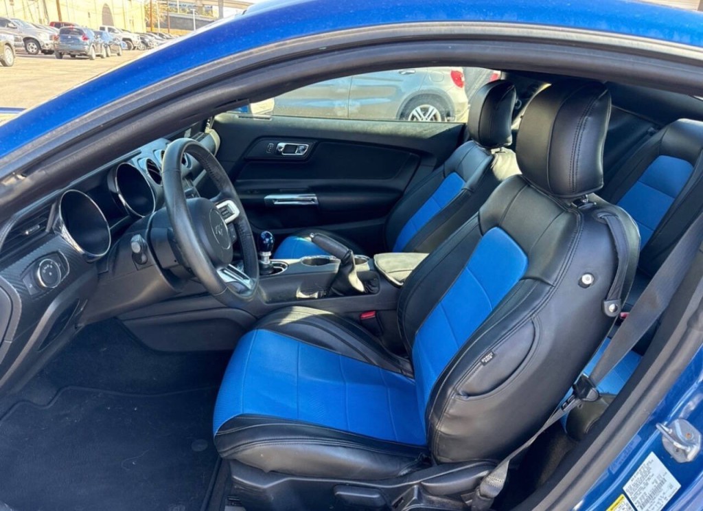 2017 Ford Mustang Image 5