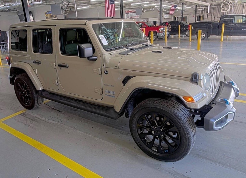 2022 Jeep Wrangler Unlimited Image 3