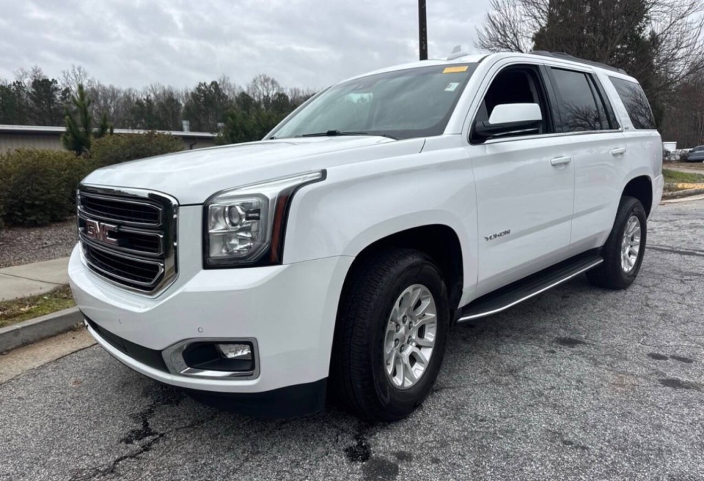 2018 GMC Yukon Image 2