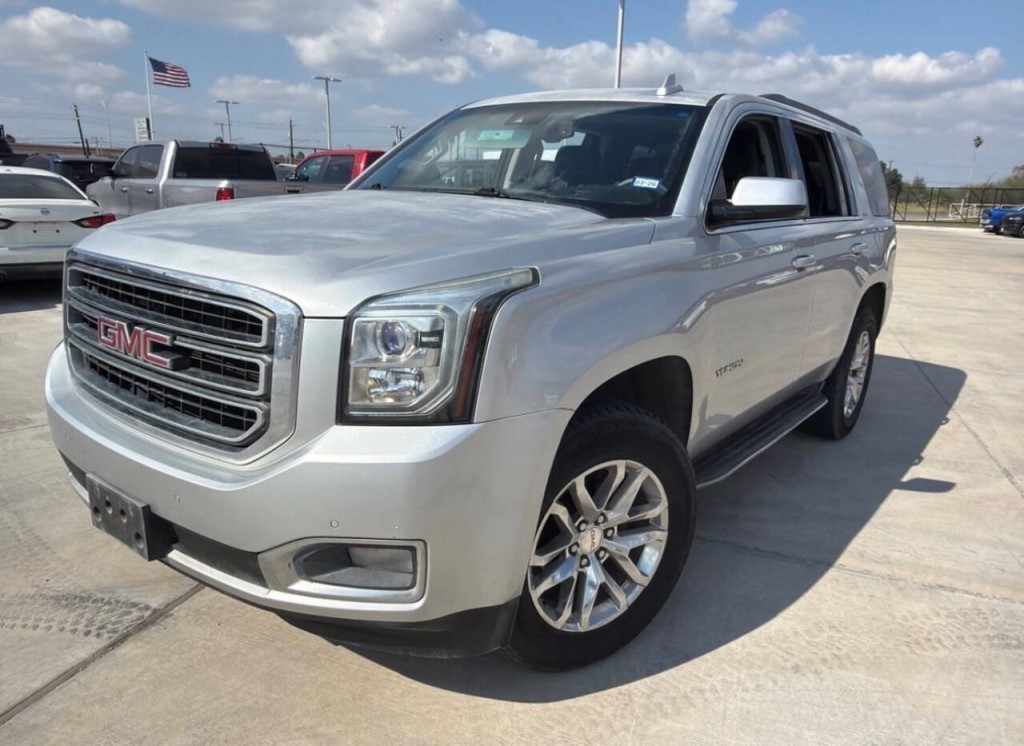 2016 GMC Yukon Image 2