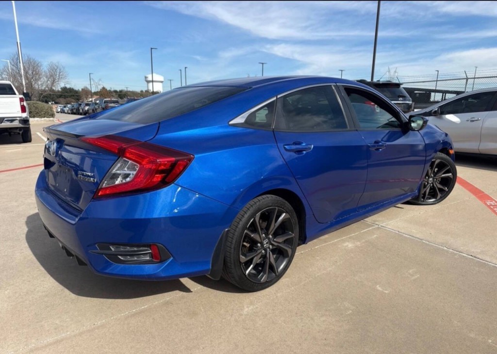2019 Honda Civic Image 4