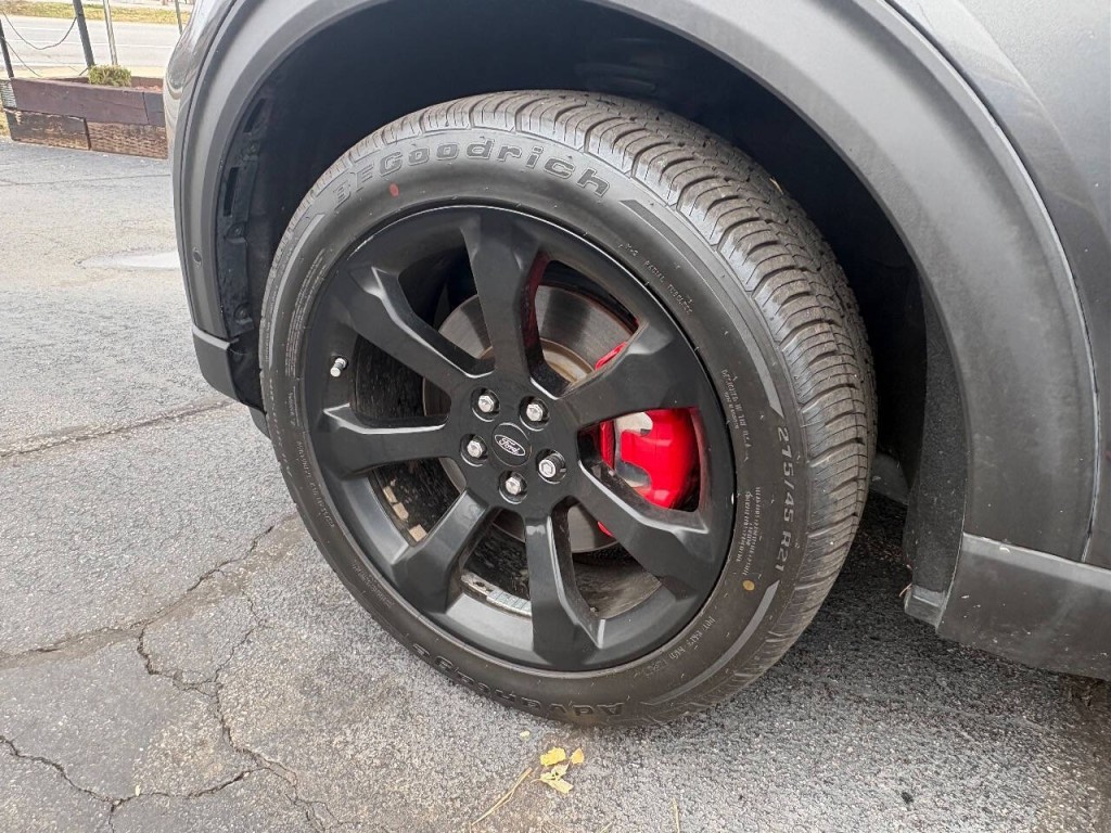 2020 Ford Explorer Image 8