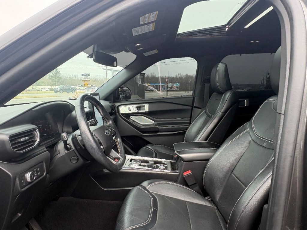 2020 Ford Explorer Image 10