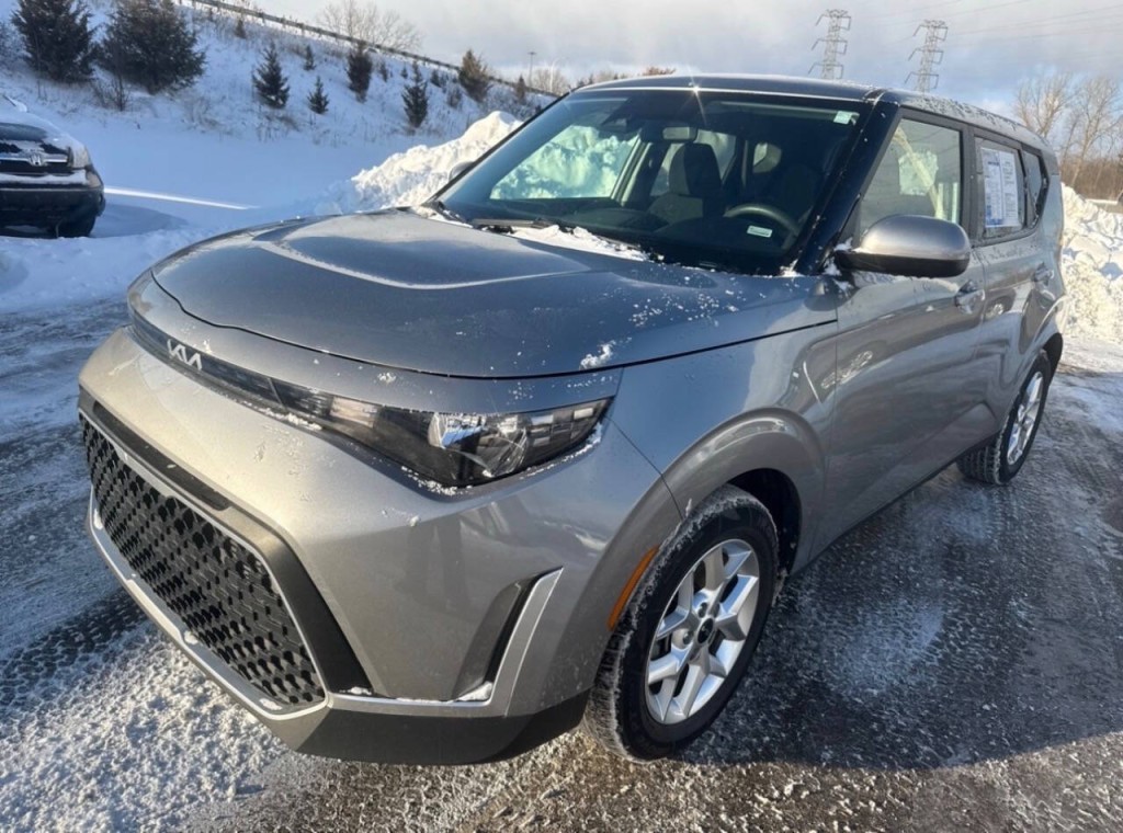 2024 Kia Soul Image 2