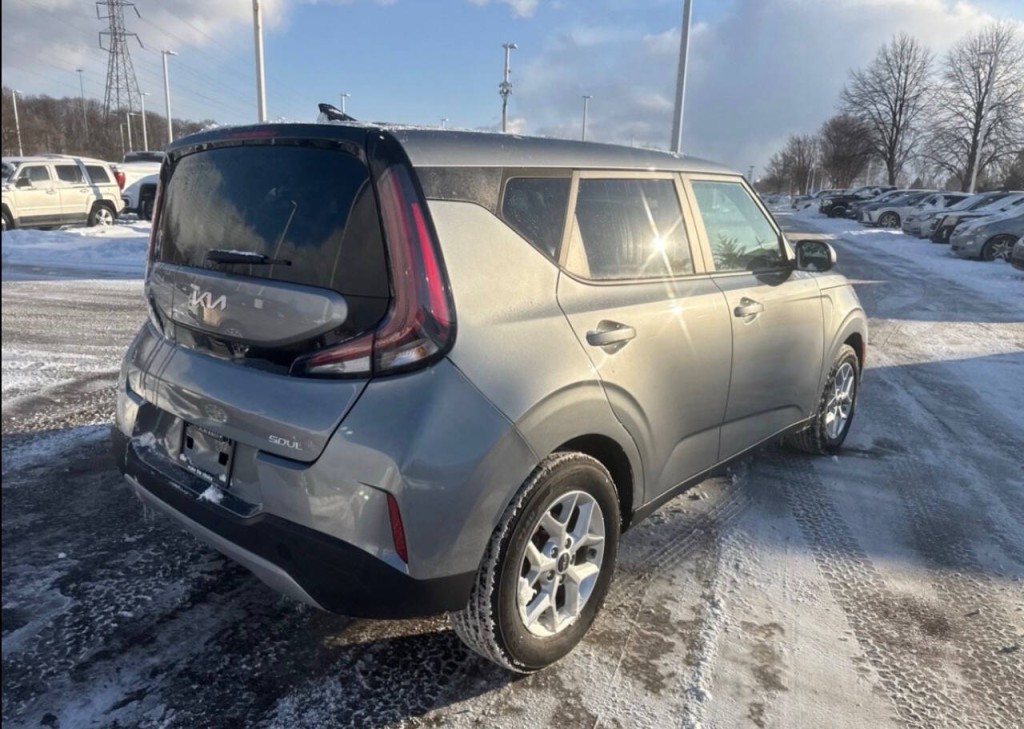 2024 Kia Soul Image 4