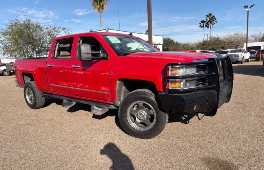 2015 Chevrolet Silverado 1500 Image 3