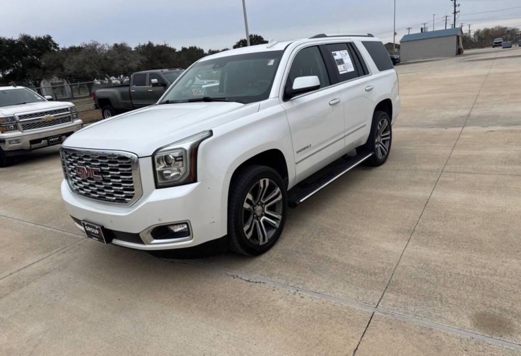 2019 GMC Yukon Image 2