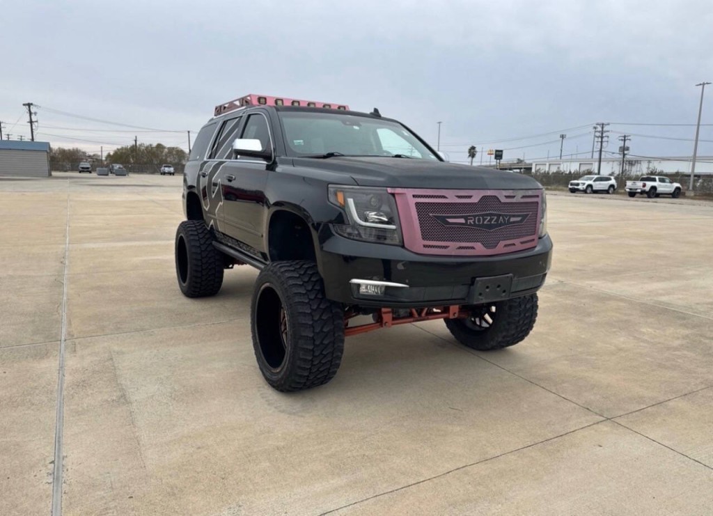2016 Chevrolet Tahoe Image 3