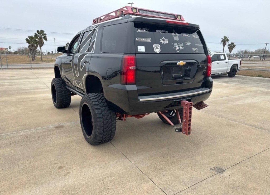 2016 Chevrolet Tahoe Image 6