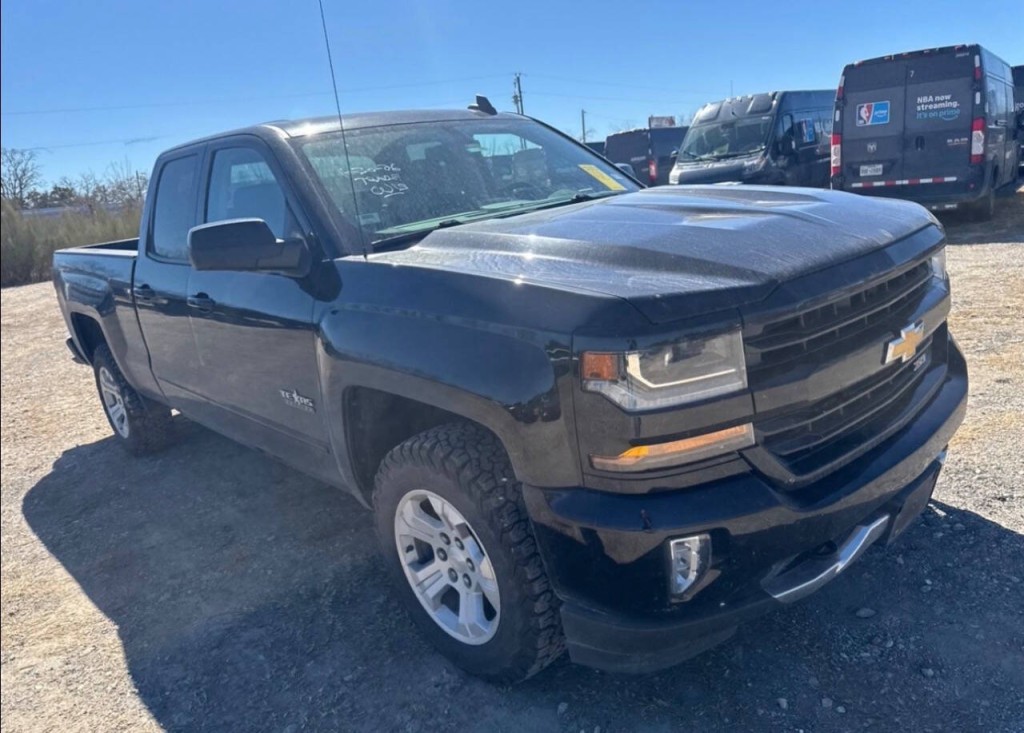 2018 Chevrolet Silverado 1500 Image 3