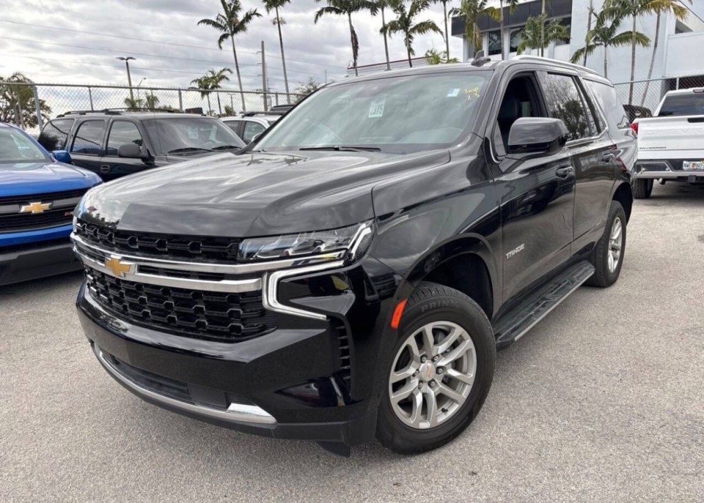 2023 Chevrolet Tahoe Image 2