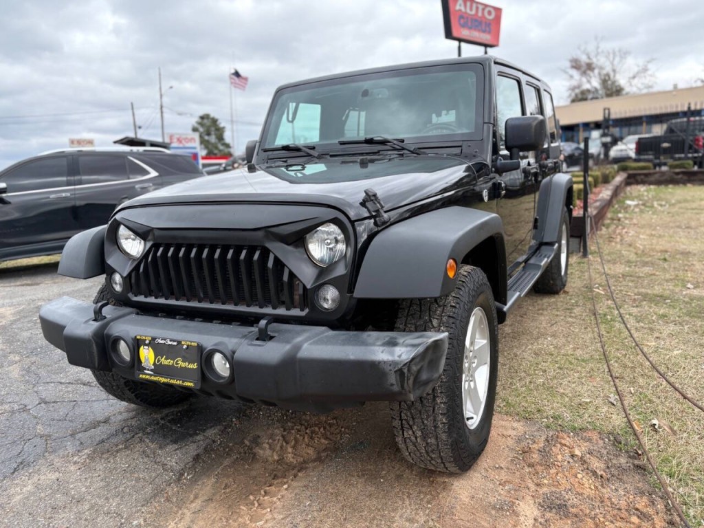 2017 Jeep Wrangler Unlimited Image 2