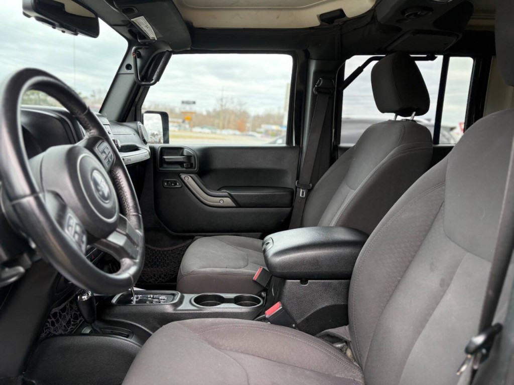 2017 Jeep Wrangler Unlimited Image 10