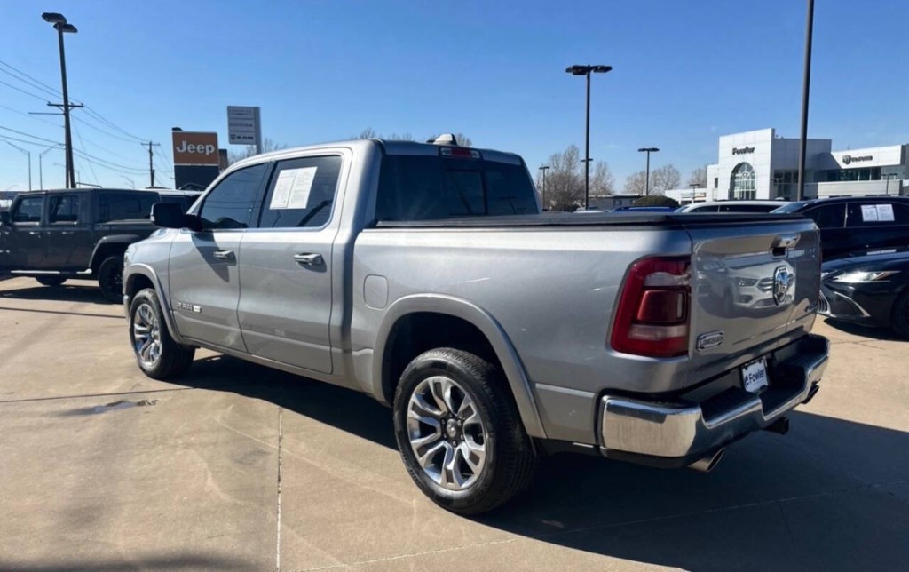 2021 RAM 1500 Image 5
