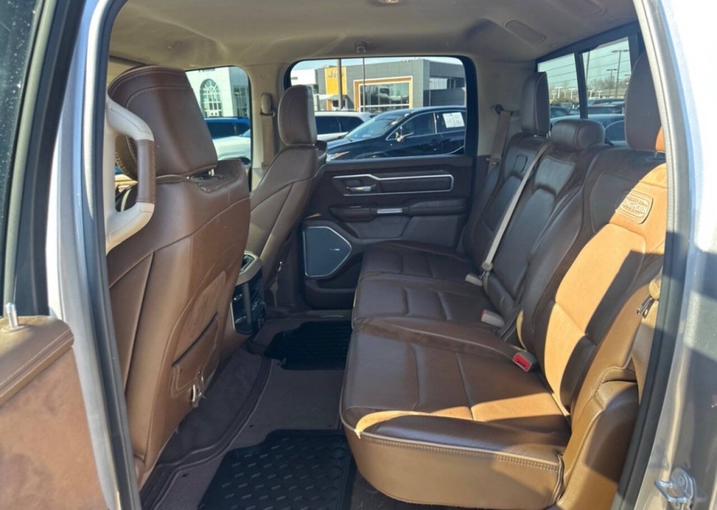 2021 RAM 1500 Image 7