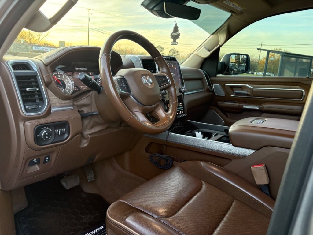 2021 RAM 1500 Image 9