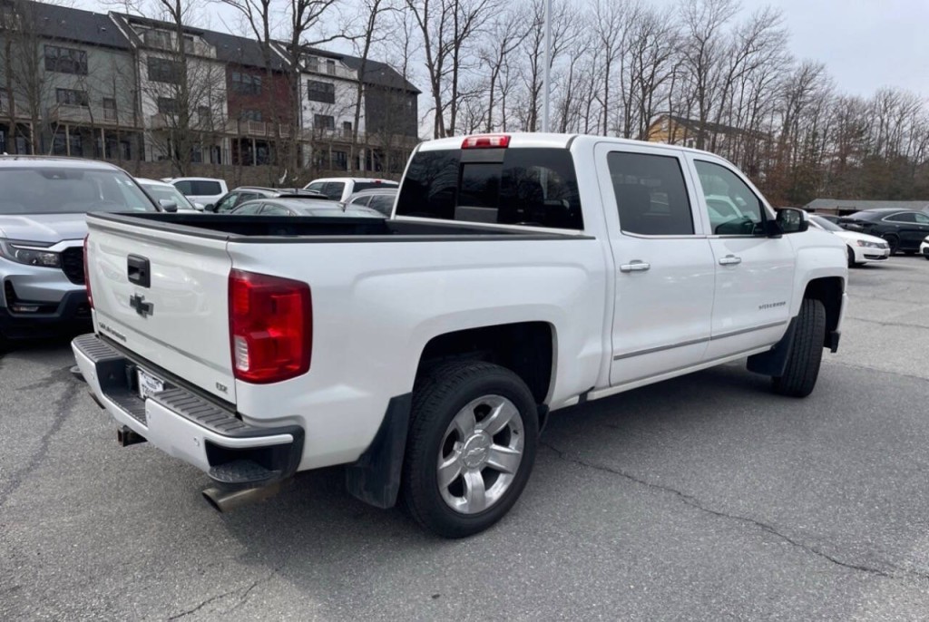 2017 Chevrolet Silverado 1500 Image 4