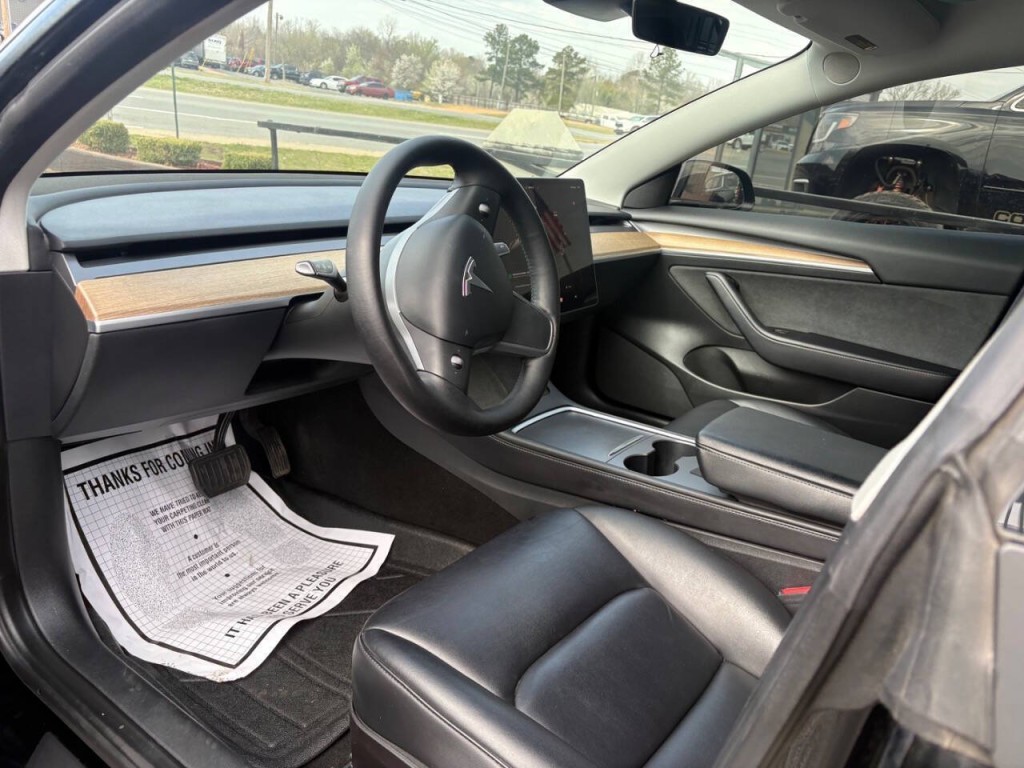 2022 Tesla Model 3 Image 7