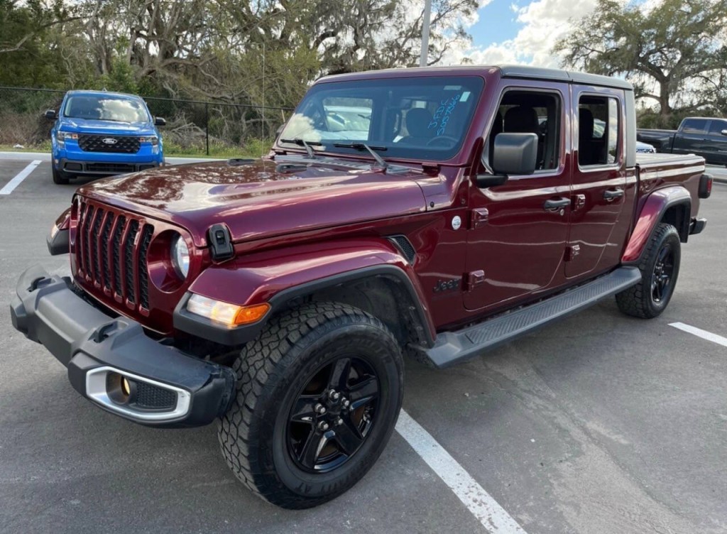 2021 Jeep Gladiator Image 2