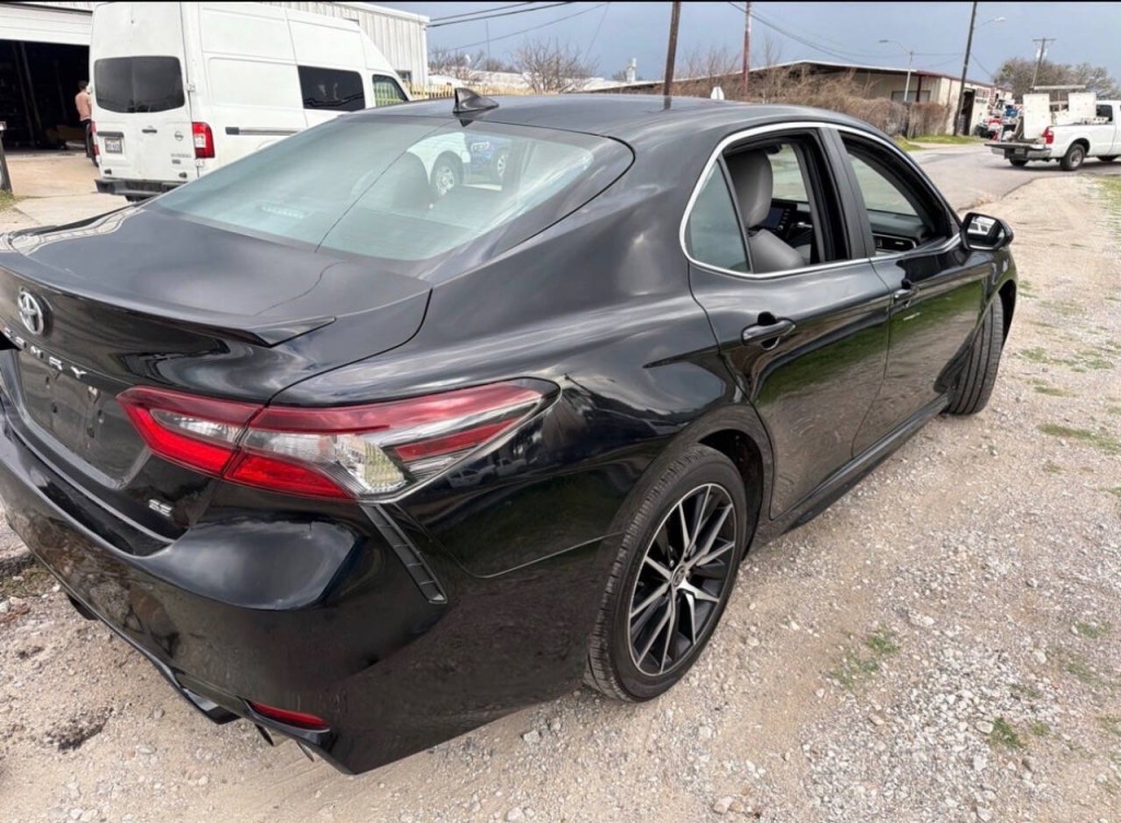 2023 Toyota Camry Image 4