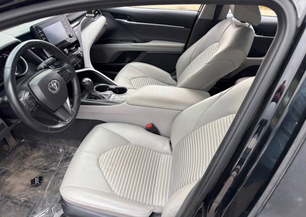 2023 Toyota Camry Image 6