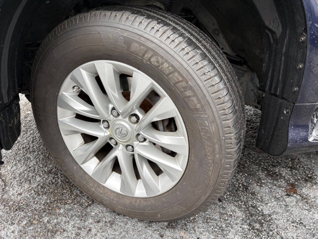 2017 Lexus GX 460 Image 8