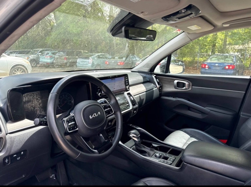 2022 Kia Sorento Image 6