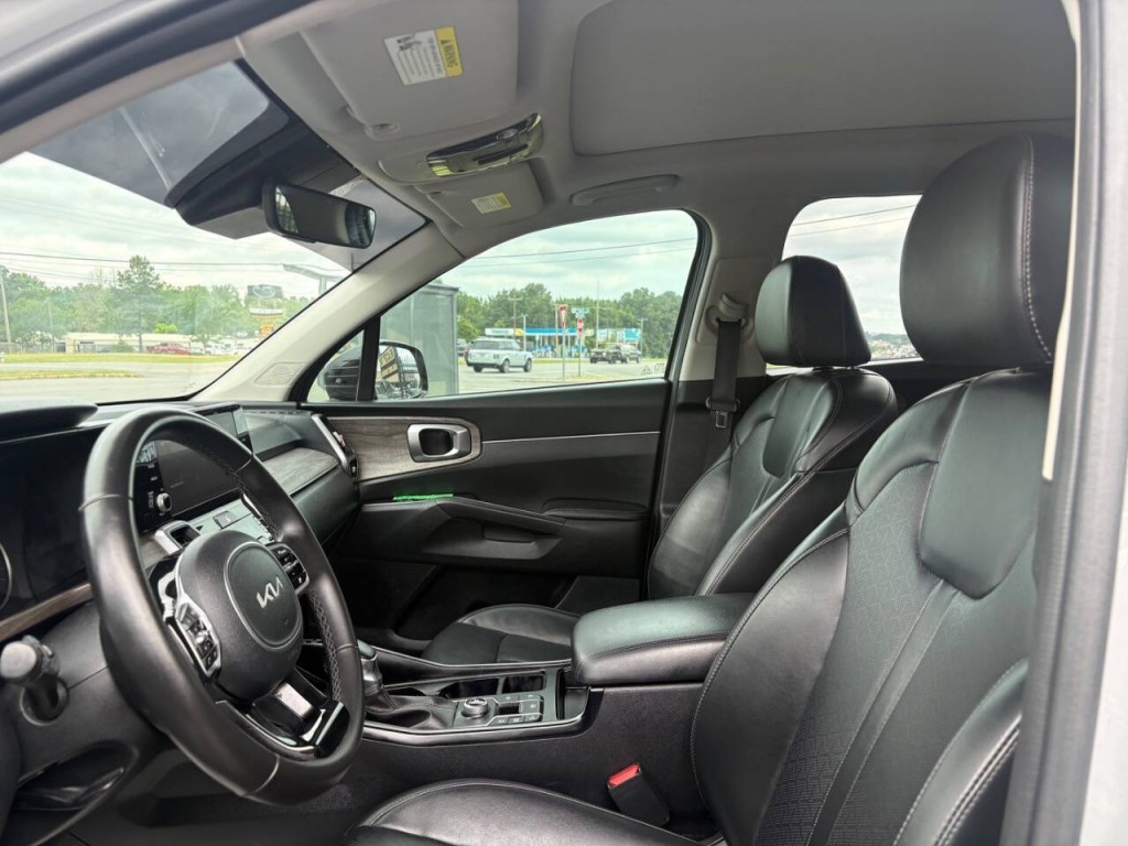 2022 Kia Sorento Image 8