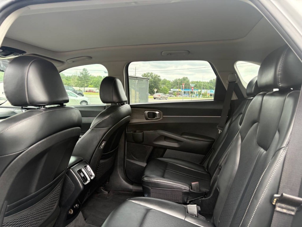 2022 Kia Sorento Image 13