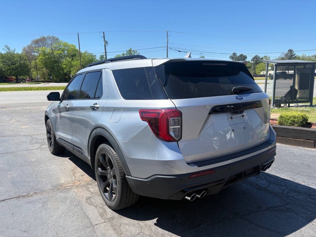 2020 Ford Explorer Image 6