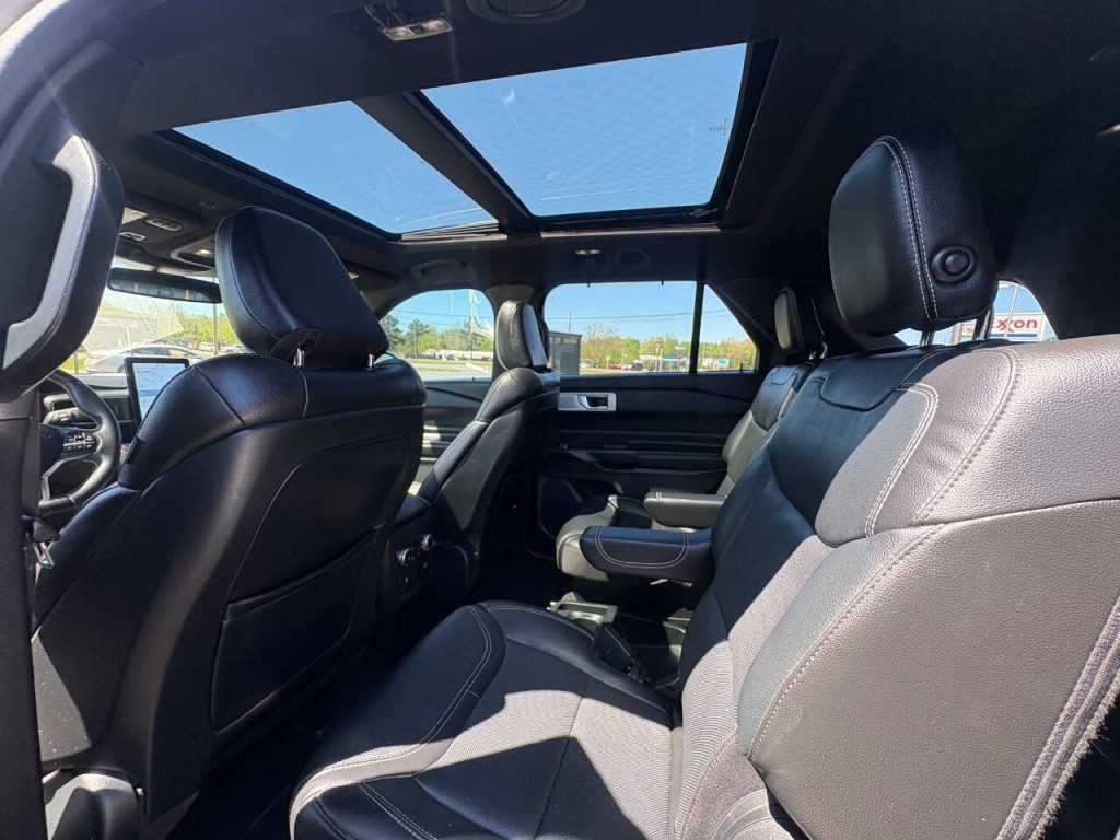 2020 Ford Explorer Image 10