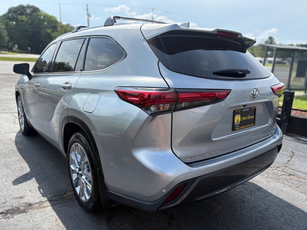 2023 Toyota Highlander Image 7