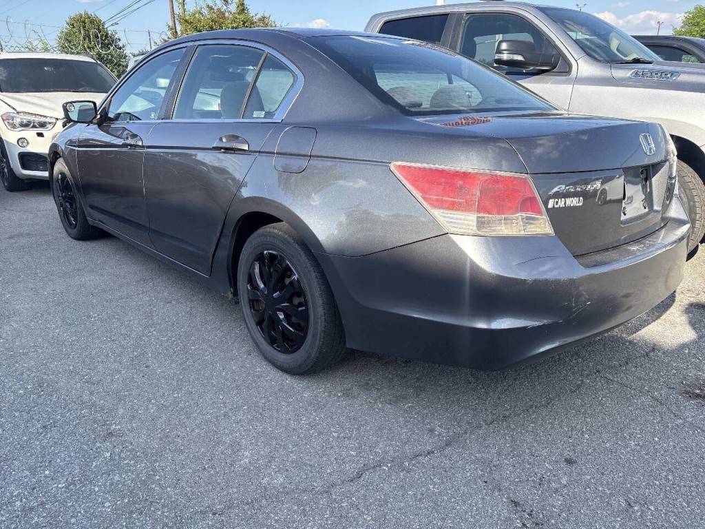 2010 Honda Accord Image 3