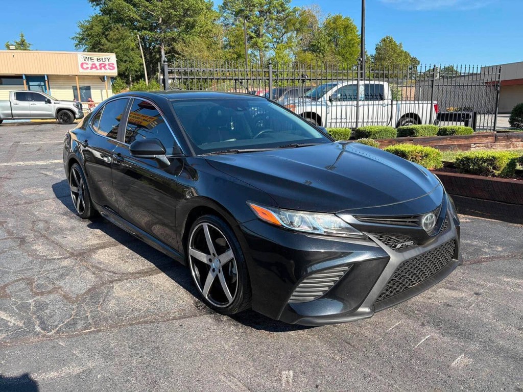 2020 Toyota Camry Image 4