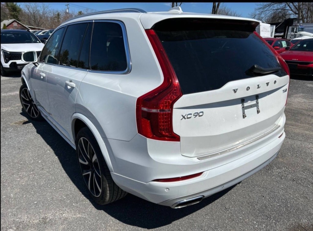2020 Volvo XC90 Image 5