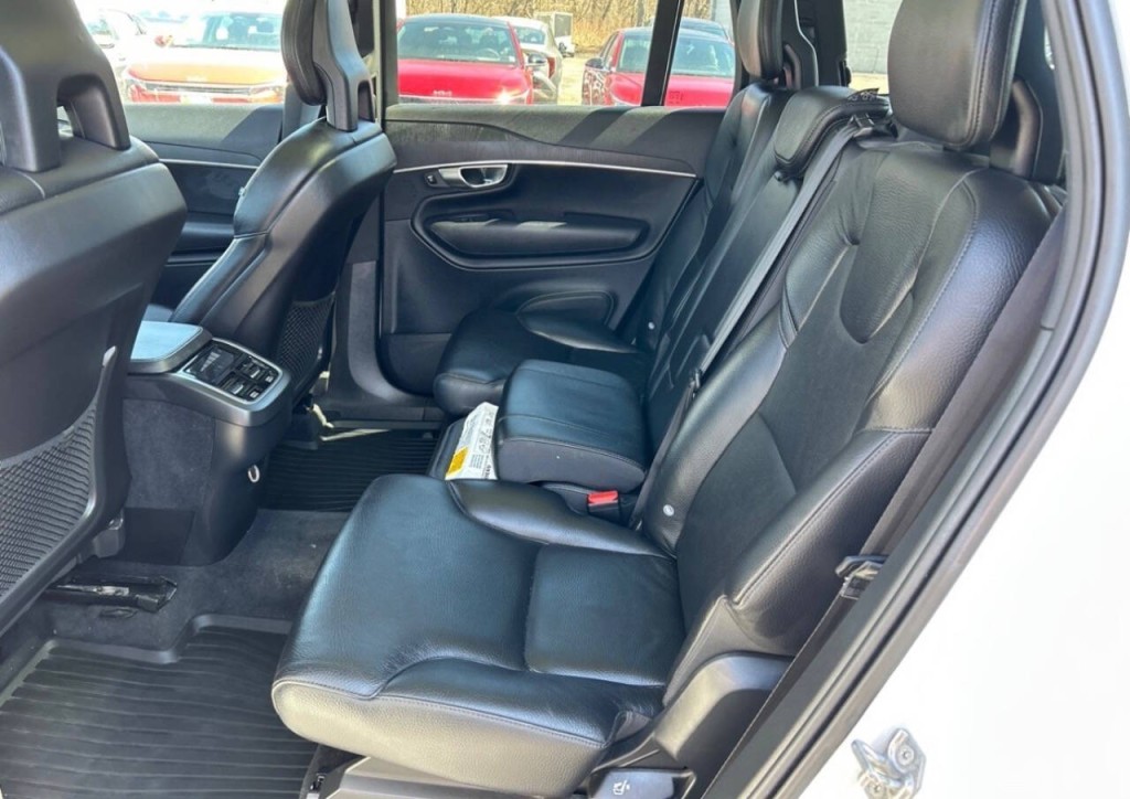 2020 Volvo XC90 Image 7