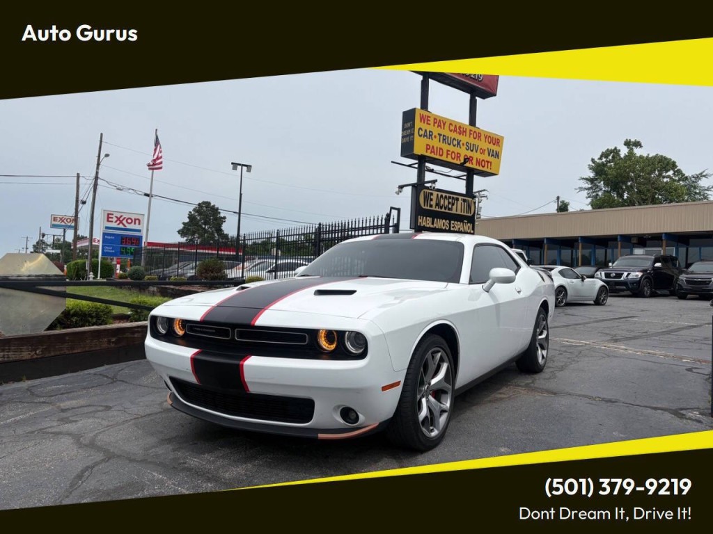 2016 Dodge Challenger Image 1