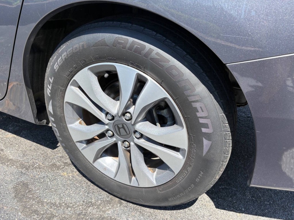 2013 Honda Accord Image 8