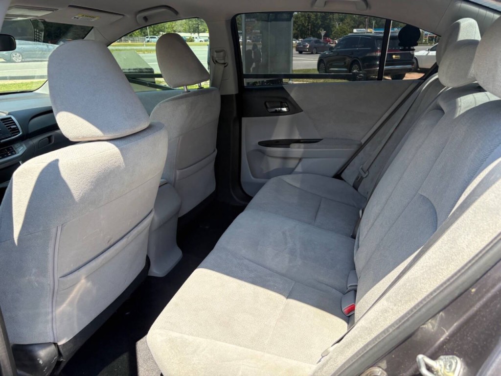 2013 Honda Accord Image 11