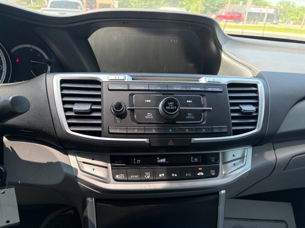 2013 Honda Accord Image 12