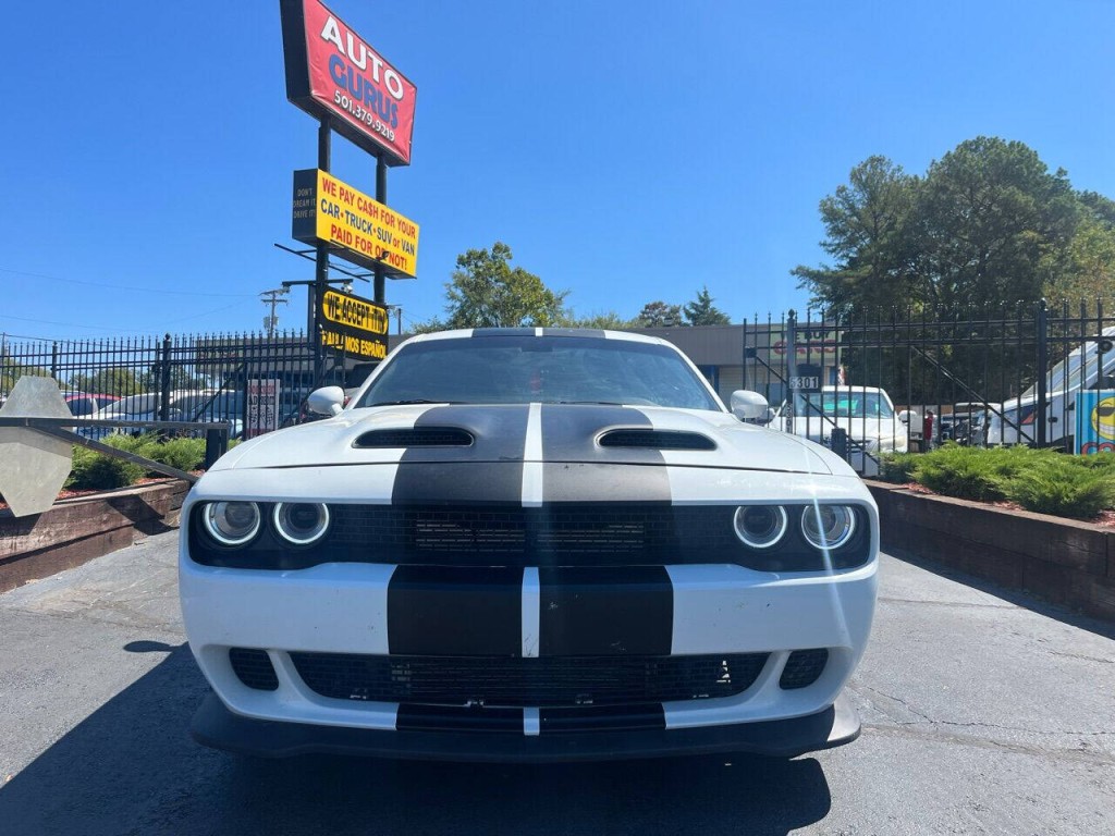 2021 Dodge Challenger Image 3