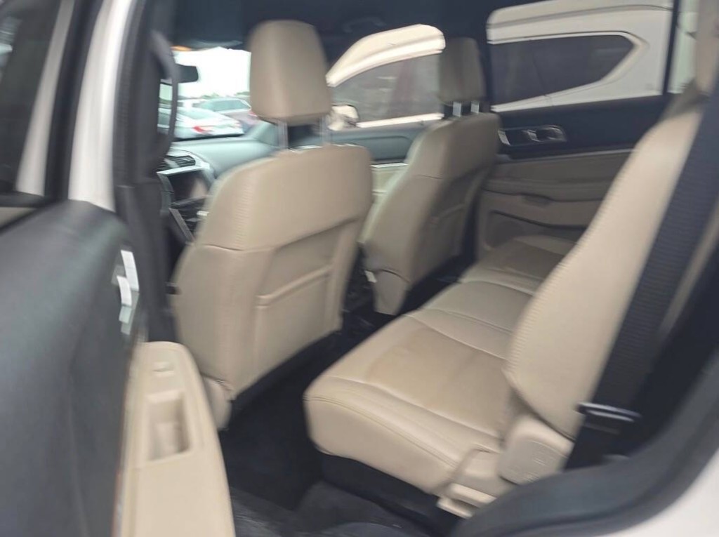 2019 Ford Explorer Image 7