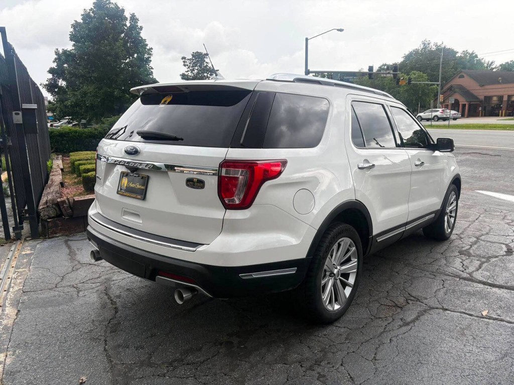 2019 Ford Explorer Image 5