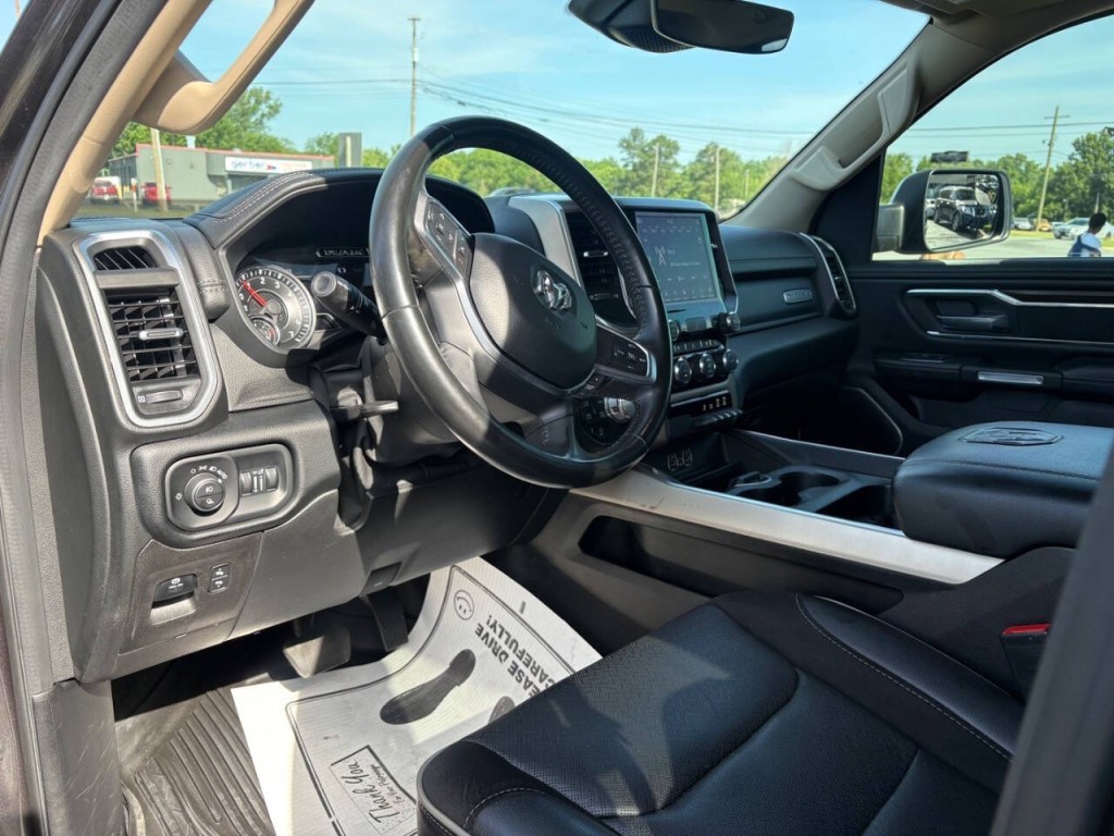 2021 RAM 1500 Image 9