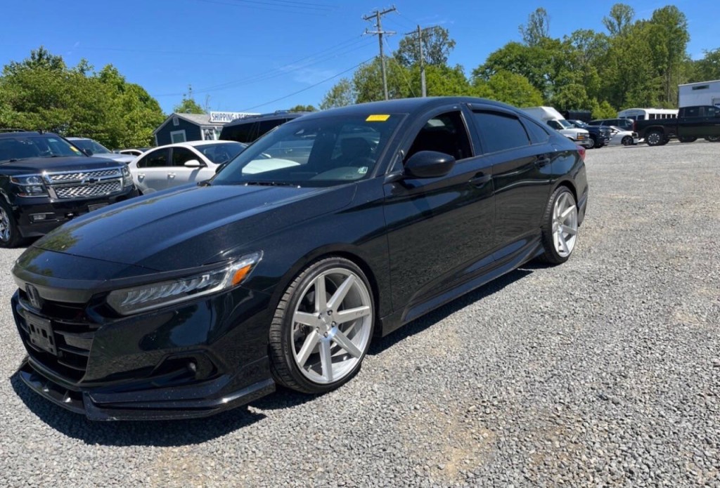 2022 Honda Accord Image 2