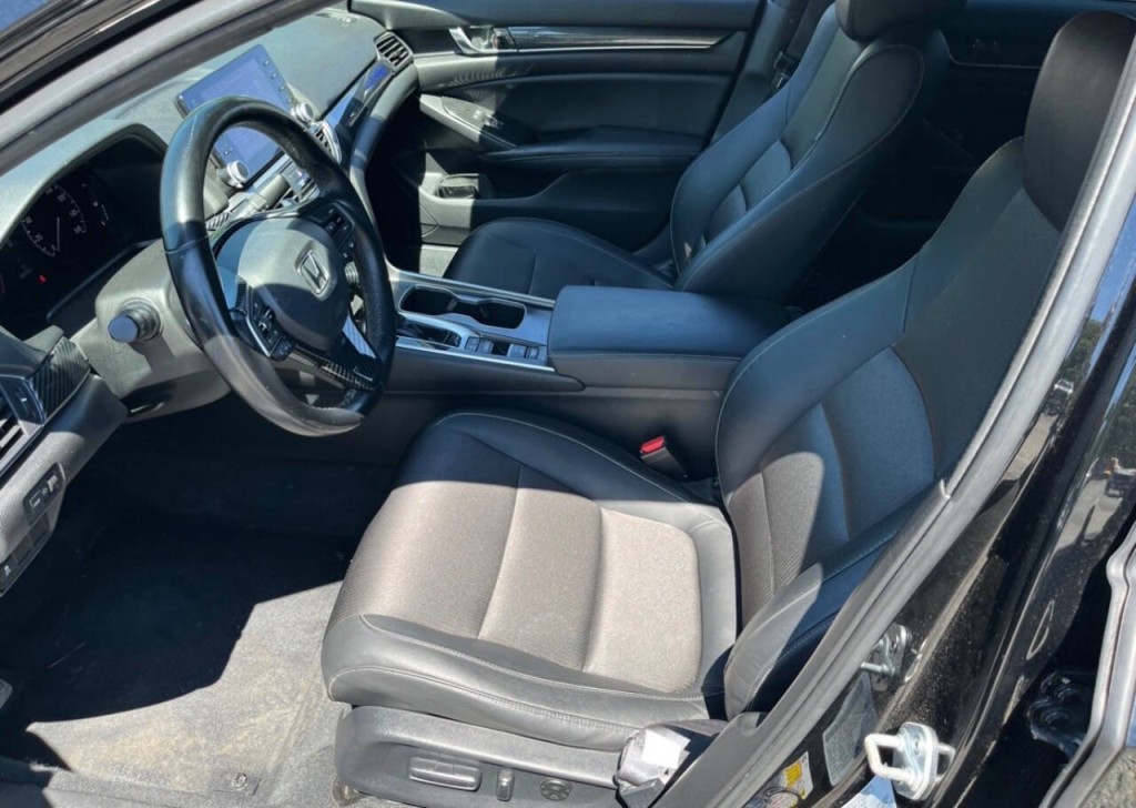 2022 Honda Accord Image 6